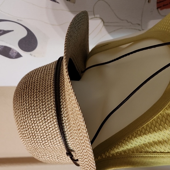 Solar Escape Ladies' Sun Hat UPF 50+ sun protection 3.5" wide brim W 14.… - Picture 10 of 13